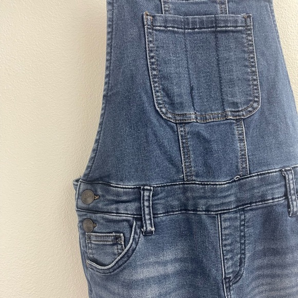 JUSTICE STRETCH BLUE JEAN OVERALLS / PANTS DISTRESSED STRAIGHT LEG GIRLS SZ 12 - Picture 6 of 16